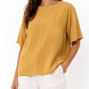 Vtg Austin Reed 100% Silk Blouse Womens 14 Goldenrod Boxy Short Sleeve
